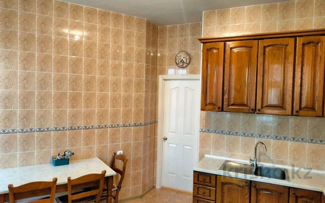 4-комнатная квартира, 145 м², 7/9 этаж помесячно, Мамбетова 12 Astana - photo 4