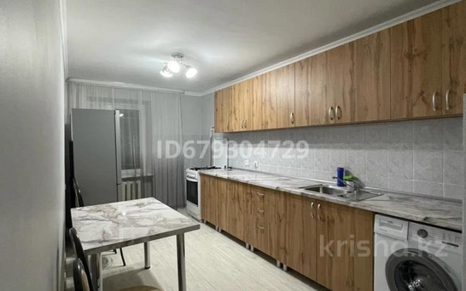 4-комнатная квартира, 80 м², 1/5 этаж помесячно, Тайманова 109 - Досмухамедова Уральск - изображение 8