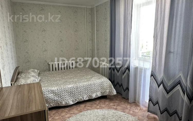 3-комнатная квартира, 60 м², 8/9 этаж помесячно, Шмидта - Набережная, центр Семей - изображение 6