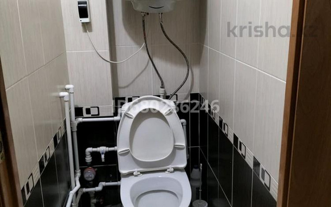 3-комнатная квартира, 65 м², 5/5 этаж помесячно, мкр 41-й разъезд, Элеваторная 200/20 Актобе - изображение 5