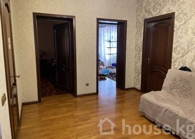 Дом, 6 и более комнат, 322 м2 Бишкек, Горького - Панфилова Bishkek - photo 3
