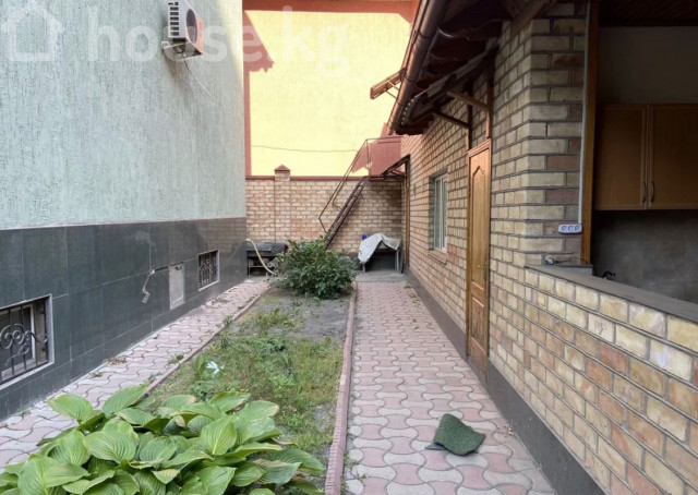 Дом, 6 и более комнат, 322 м2 Бишкек, Горького - Панфилова Bishkek - photo 8