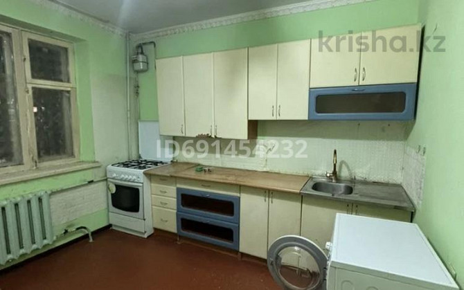 3-комнатная квартира, 90 м², 1/5 этаж помесячно, 12мкр 32 - Мкр ішінде Taraz - photo 8