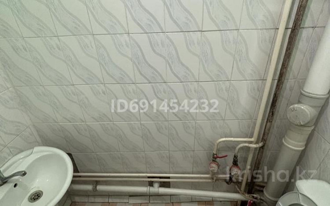 3-комнатная квартира, 90 м², 1/5 этаж помесячно, 12мкр 32 - Мкр ішінде Taraz - photo 7