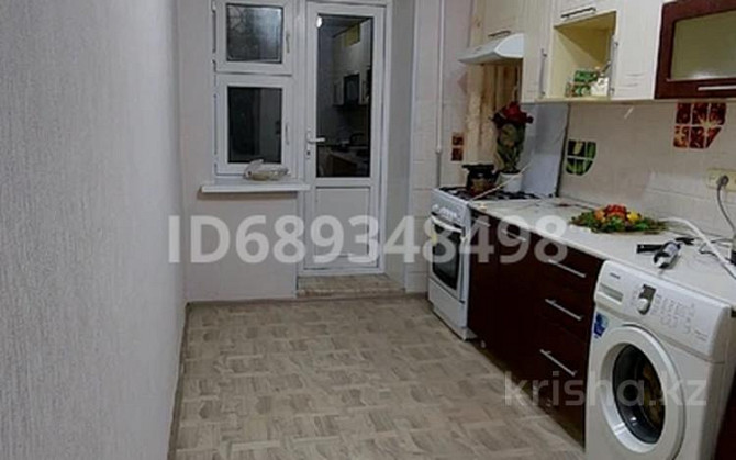 3-комнатная квартира, 60 м², 1/9 этаж помесячно, Есенжанова 3 - Омегаспорт нефтебаза омега 26 школа Уральск - изображение 5