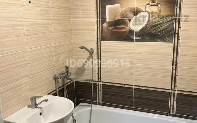 3-комнатная квартира, 60 м², 3/5 этаж помесячно, Момыш ұлы - Центральная площадь Семей - изображение 6