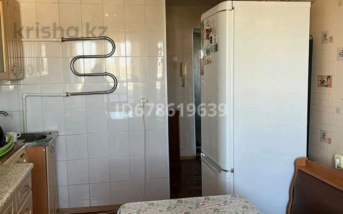 3-комнатная квартира, 53 м², 6/9 этаж помесячно, Абулхаир хана 53 Актобе - изображение 7