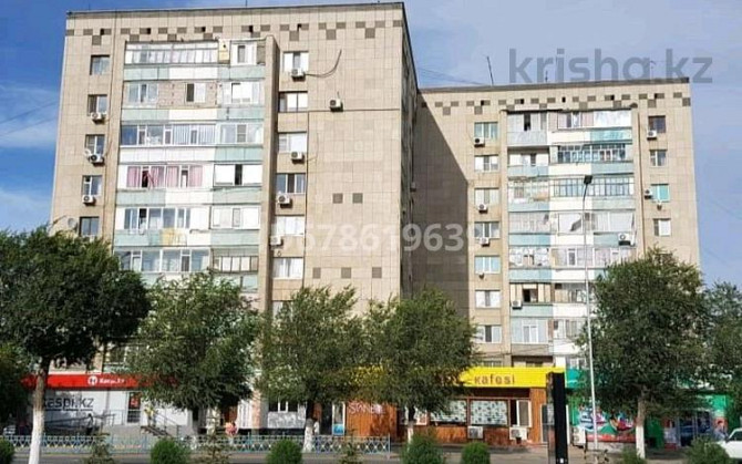 3-комнатная квартира, 53 м², 6/9 этаж помесячно, Абулхаир хана 53 Актобе - изображение 1