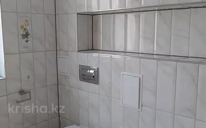 3-комнатная квартира, 92 м², 2/3 этаж помесячно, улица Хамида Чурина 55 - Досмухамедова. Уральск - изображение 8