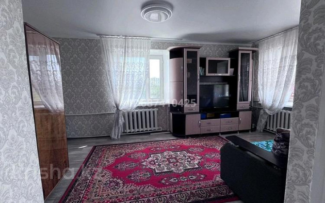 1-комнатная квартира, 32 м², 4/4 этаж помесячно, Спартака 6 - Напротив 11 школы Семей - изображение 1