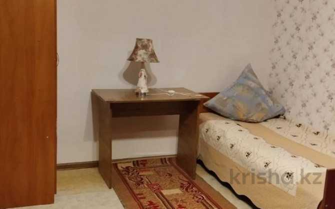 1-комнатная квартира, 31 м², 4/5 этаж помесячно, Чехова 19 Уральск - изображение 1