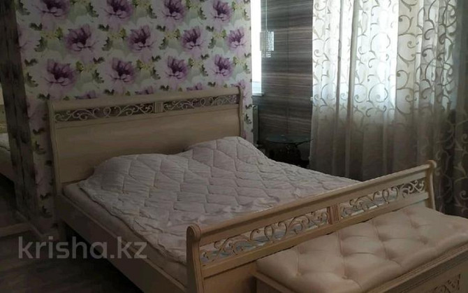 4-комнатная квартира, 150 м², 2/5 этаж помесячно, Гагарина 13 - Ходжанова Almaty - photo 5