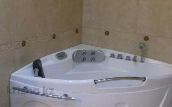 4-комнатная квартира, 150 м², 2/5 этаж помесячно, Гагарина 13 - Ходжанова Almaty - photo 4