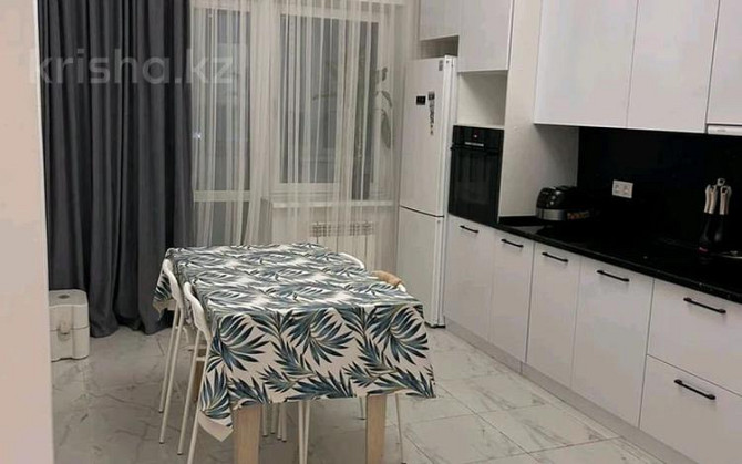 4-комнатная квартира, 150 м², 2/5 этаж помесячно, Гагарина 13 - Ходжанова Almaty - photo 1