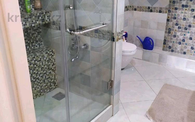 4-комнатная квартира, 150 м², 2/5 этаж помесячно, Гагарина 13 - Ходжанова Almaty - photo 6