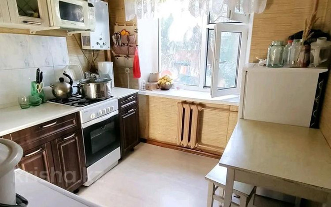 1-комнатная квартира, 31 м², 3/5 этаж помесячно, Карбышева 62/1 Уральск - изображение 1