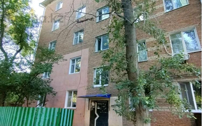 1-комнатная квартира, 31 м², 3/5 этаж помесячно, Карбышева 62/1 Уральск - изображение 8
