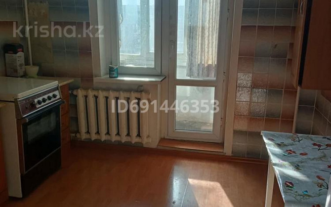 3-комнатная квартира, 68 м², 4/5 этаж помесячно, мкр 8, Бр. Жубановых - 21 школа Актобе - изображение 8