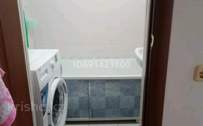 2-комнатная квартира, 50 м², 4/5 этаж помесячно, мкр 8, Алия Молдагулова Актобе - изображение 6