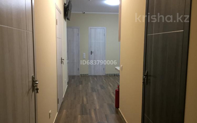 5-комнатная квартира, 61 м², 1/1 этаж помесячно, Сағадат Нұрмағамбетов 36 Усть-Каменогорск - изображение 2