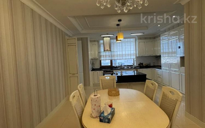 4-комнатная квартира, 165 м², 16/25 этаж помесячно, проспект Рахимжана Кошкарбаева 8 Астана - изображение 2