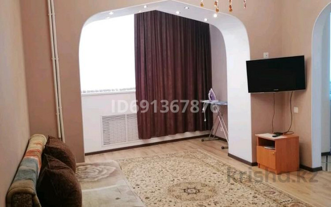 1-комнатная квартира, 52 м², 3/7 этаж помесячно, Алии Молдагуловой - Гипермаркет Дина Актобе - изображение 3