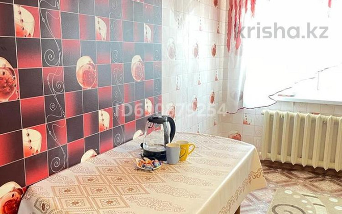 2-комнатная квартира, 70 м², 4/10 этаж помесячно, Авиягородок 25а Актобе - изображение 5