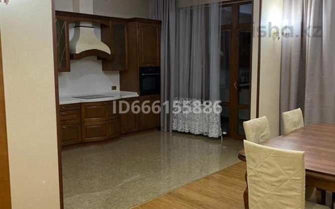4-комнатная квартира, 220 м², 2/6 этаж помесячно, мкр Комсомольский, Кайыма Мухамедханова 7 Астана - изображение 2