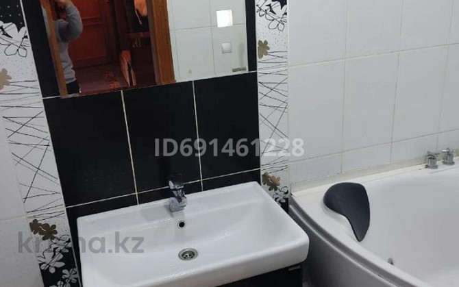 3-комнатная квартира, 70 м², 1/10 этаж помесячно, Жанасемейская 31 Semey - photo 3