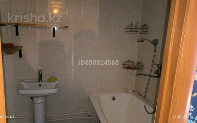 2-комнатная квартира, 47 м², 3/5 этаж помесячно, мкр 8, Братьев-жубановых 281 - Дом над анваром. Актобе - изображение 1