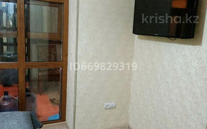 2-комнатная квартира, 52 м², 3/5 этаж помесячно, 15-й мкр 28 Aqtau - photo 2