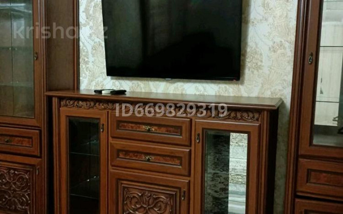 2-комнатная квартира, 52 м², 3/5 этаж помесячно, 15-й мкр 28 Aqtau - photo 1