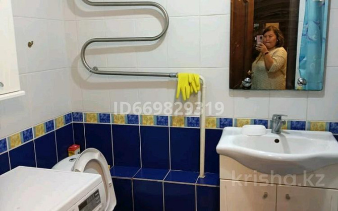 2-комнатная квартира, 52 м², 3/5 этаж помесячно, 15-й мкр 28 Aqtau - photo 3