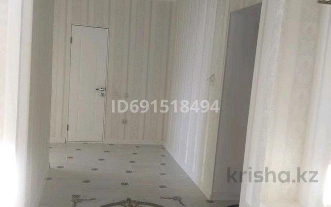 2-комнатная квартира, 72 м², 5/10 этаж помесячно, мкр Кадыра Мырза-Али - NIS, Гимназия N42, гипермар Уральск - изображение 7