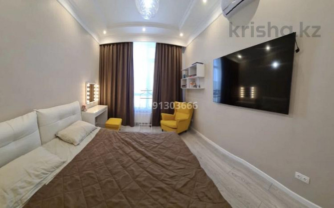 3-комнатная квартира, 105 м², 12/12 этаж помесячно, Исатая Тайманова 48 Atyrau - photo 1
