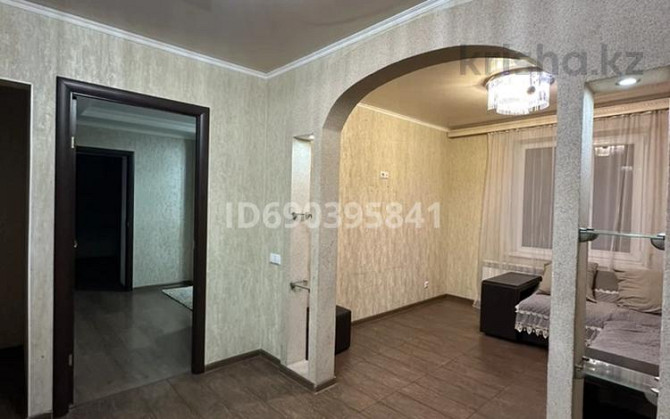 4-комнатная квартира, 96 м², 3/9 этаж помесячно, мкр 11 80 - По набережной, окна смотрят на аква пар Aqtobe - photo 4