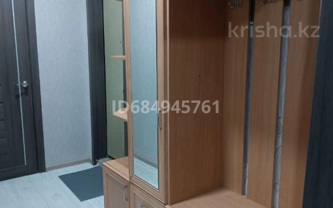 2-комнатная квартира, 52 м², 2/5 этаж помесячно, Победы 3 Петропавловск - изображение 5