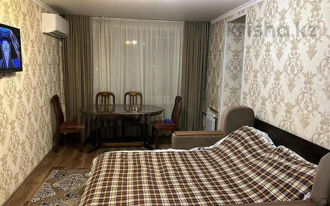 2-комнатная квартира, 48 м², 8/9 этаж помесячно, Валиханова 145 - Напротив Сквера Победы Семей - изображение 2