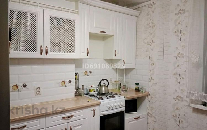 2-комнатная квартира, 64 м², 3/5 этаж помесячно, Уральская 30 Петропавловск - изображение 4