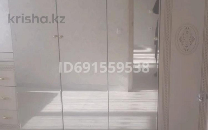 2-комнатная квартира, 49 м², 3/5 этаж помесячно, Мкр Авангард 2 8 Атырау - изображение 2