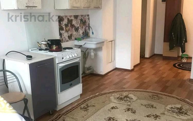 1-комнатная квартира, 42 м², 2/4 этаж помесячно, Машиностроителей 12 Усть-Каменогорск - изображение 1