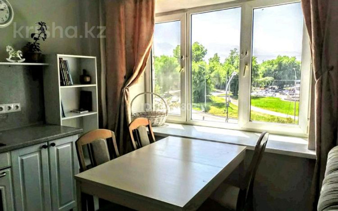 4-комнатная квартира, 90 м², 4/5 этаж помесячно, мкр Орбита-3 52 - Аль-Фараби Аскарова Almaty - photo 3