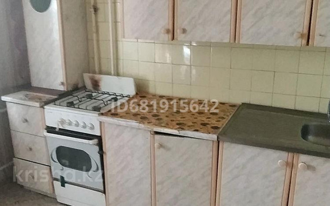 2-комнатная квартира, 54 м², 3/5 этаж помесячно, мкр 6, Абилкаир хана 60 корпус 2 60/2 Актобе - изображение 3