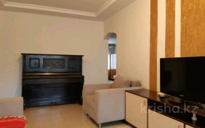 4-комнатная квартира, 95 м², 2/4 этаж помесячно, Тулебаева 24 - Маметова Almaty - photo 3