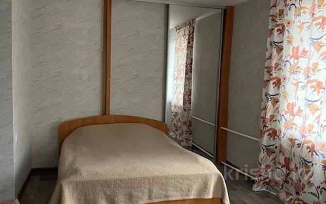 1-комнатная квартира, 32 м², 1/4 этаж помесячно, Пр.Ауэзова 49А - проспект Победы Усть-Каменогорск - изображение 2
