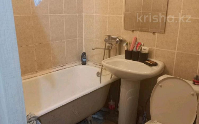 1-комнатная квартира, 40 м², 1/5 этаж помесячно, мкр Восток 11 - Рыскулова Shymkent - photo 3