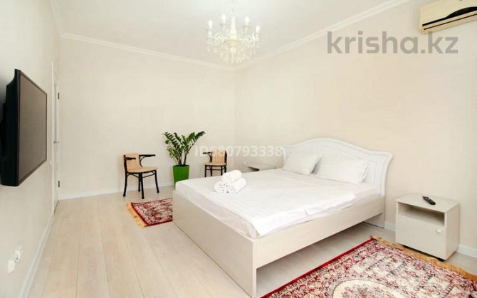 1-комнатная квартира, 80 м², 7/9 этаж посуточно, мкр Жетысу-1 25 — Момышулы Домостроительная Алматы - изображение 2