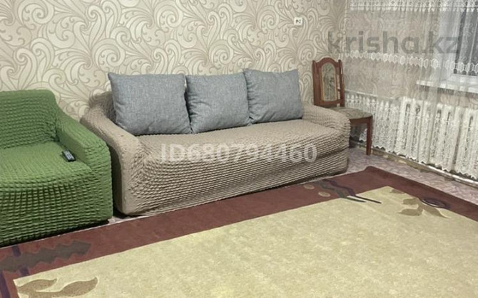 3-комнатная квартира, 70 м², 5/5 этаж посуточно, Мамай батыра Семей - изображение 2