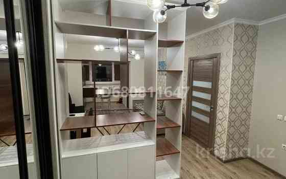 1-комнатная квартира, 48 м², 14/16 этаж посуточно, мкр Мамыр-1 29/8 Алматы