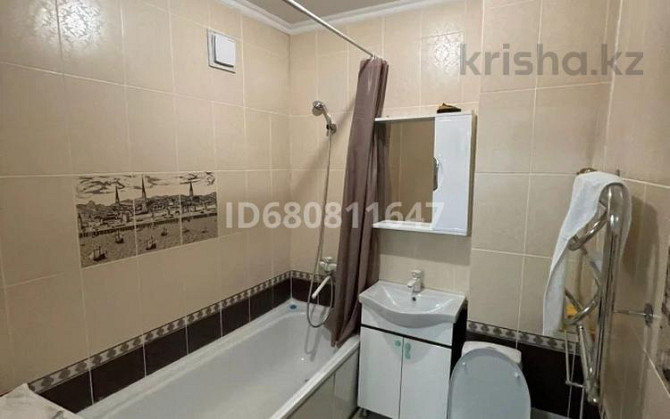 1-комнатная квартира, 48 м², 14/16 этаж посуточно, мкр Мамыр-1 29/8 Алматы - изображение 5